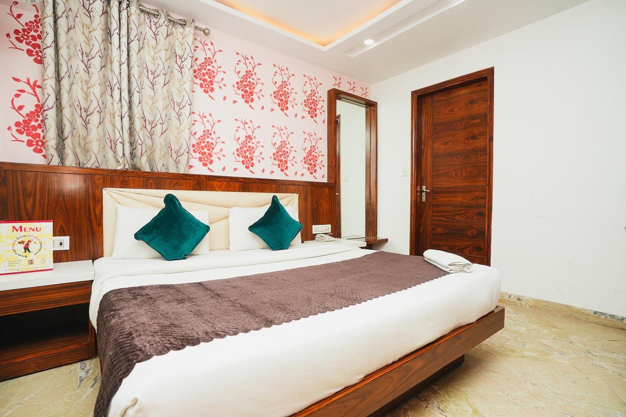 Hotel Kabir Palace Karol Bagh New Delhi Exteriör bild