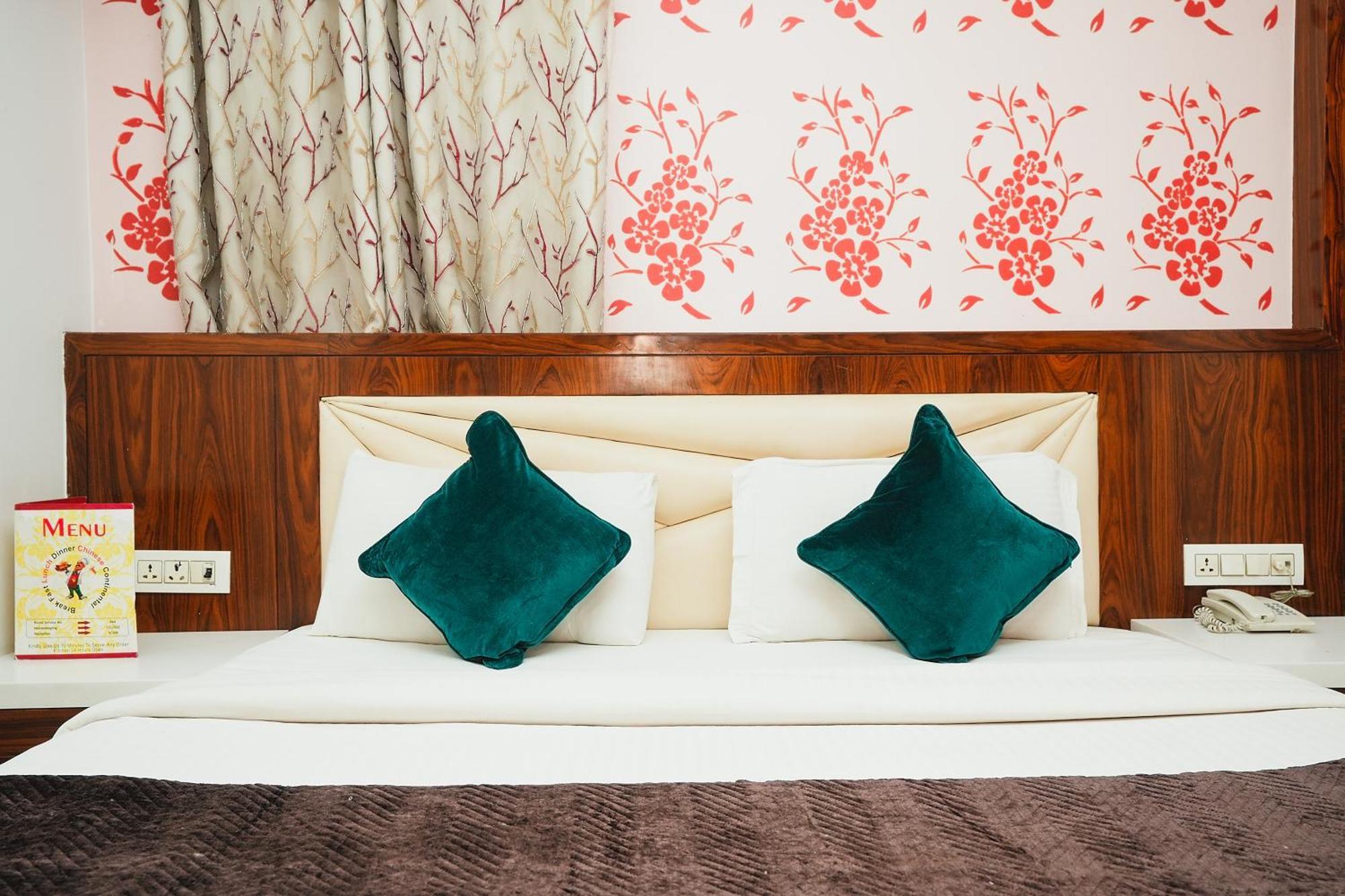 Hotel Kabir Palace Karol Bagh New Delhi Exteriör bild