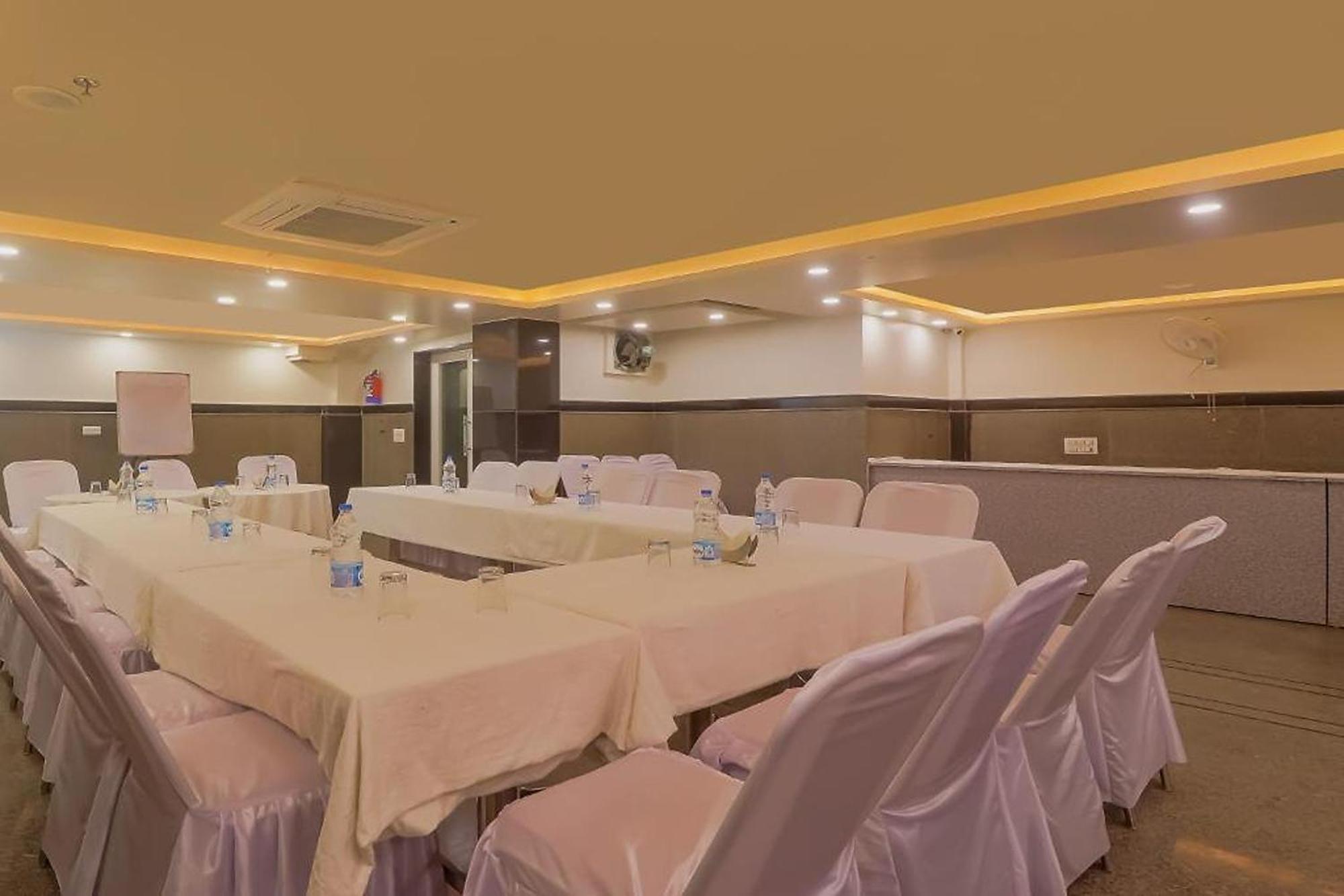 Hotel Kabir Palace Karol Bagh New Delhi Exteriör bild